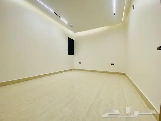 فيلا درج صاله وشقتين بحي البيان 13