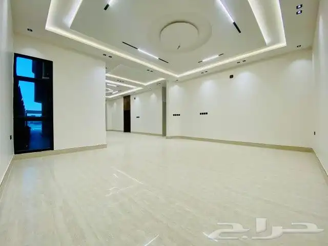 فيلا درج صاله وشقتين بحي البيان 15