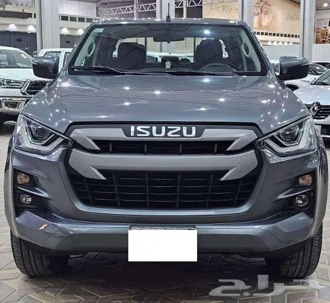 ايسوزو ديماكس غمارتين ديزل 2022 دبل LS 1