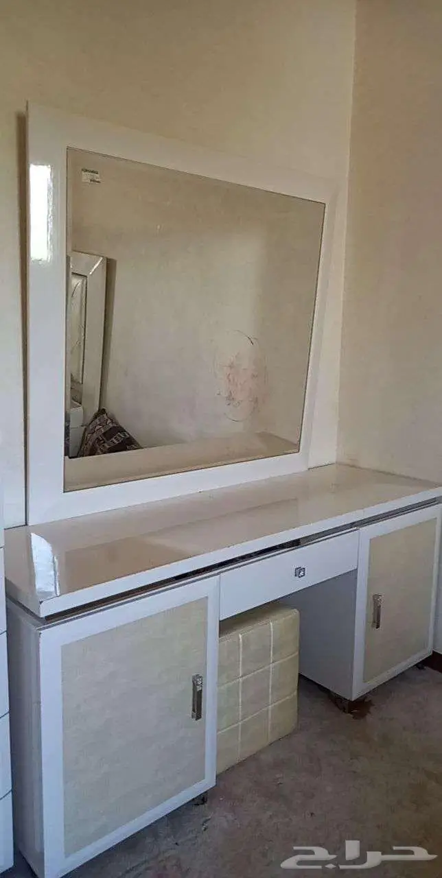 للبيع اثاث غرفة نوم مستعمل 2