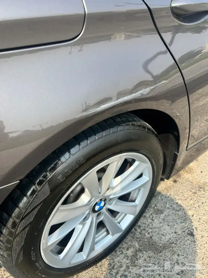 بي ام BMW 520i ممشى قليل نظيفة جد ا 4