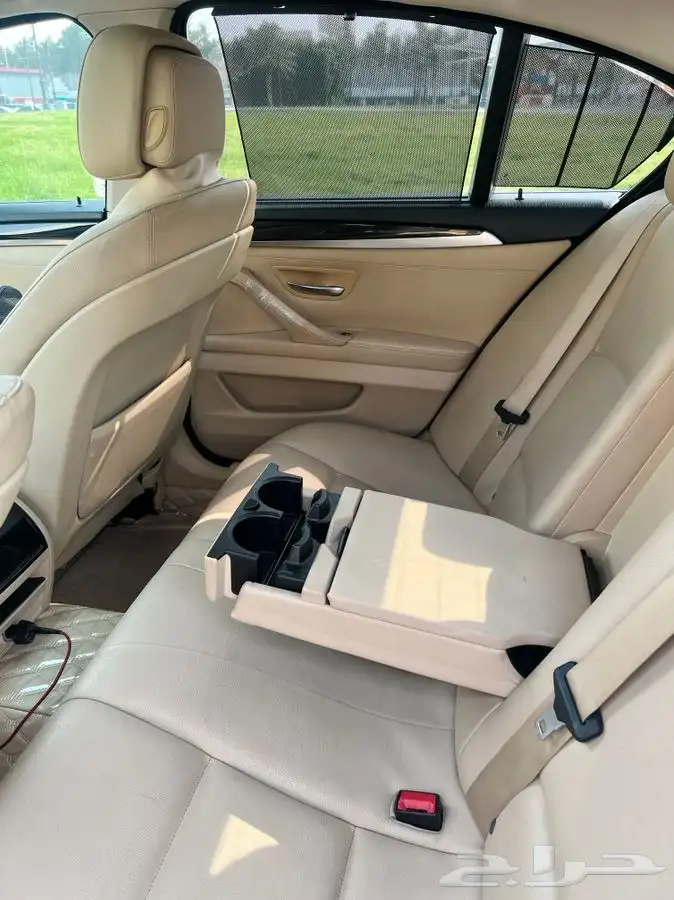 بي ام BMW 520i ممشى قليل نظيفة جد ا 8
