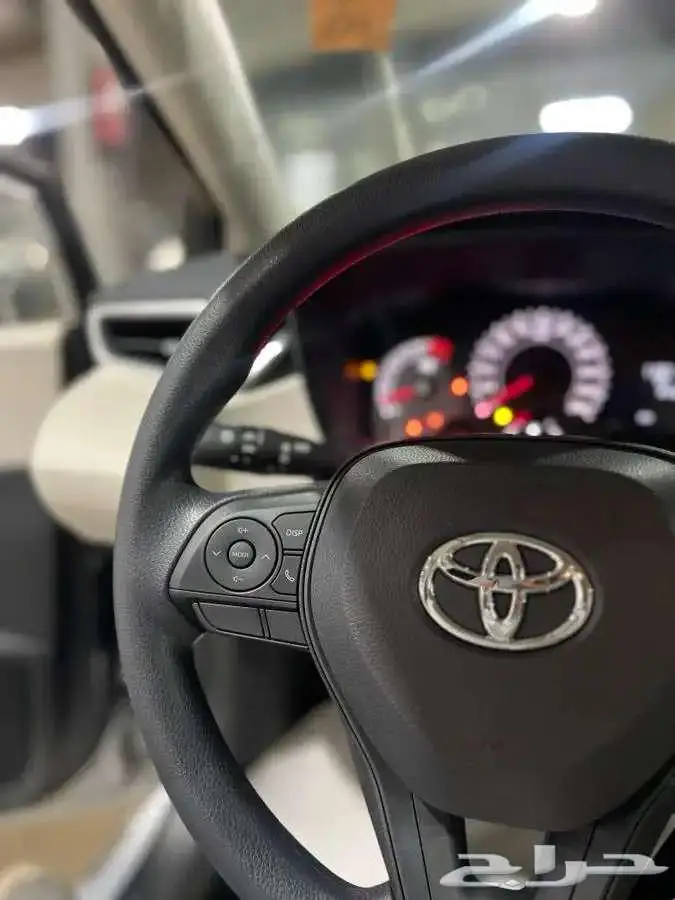 تويوتا كورولا استاندر ماكينة 2.0 موديل 2025 6