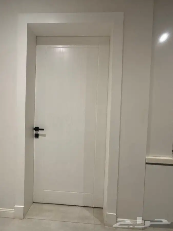 أبواب خشب وديكور سحاب مخفي ديكور شاشه 1