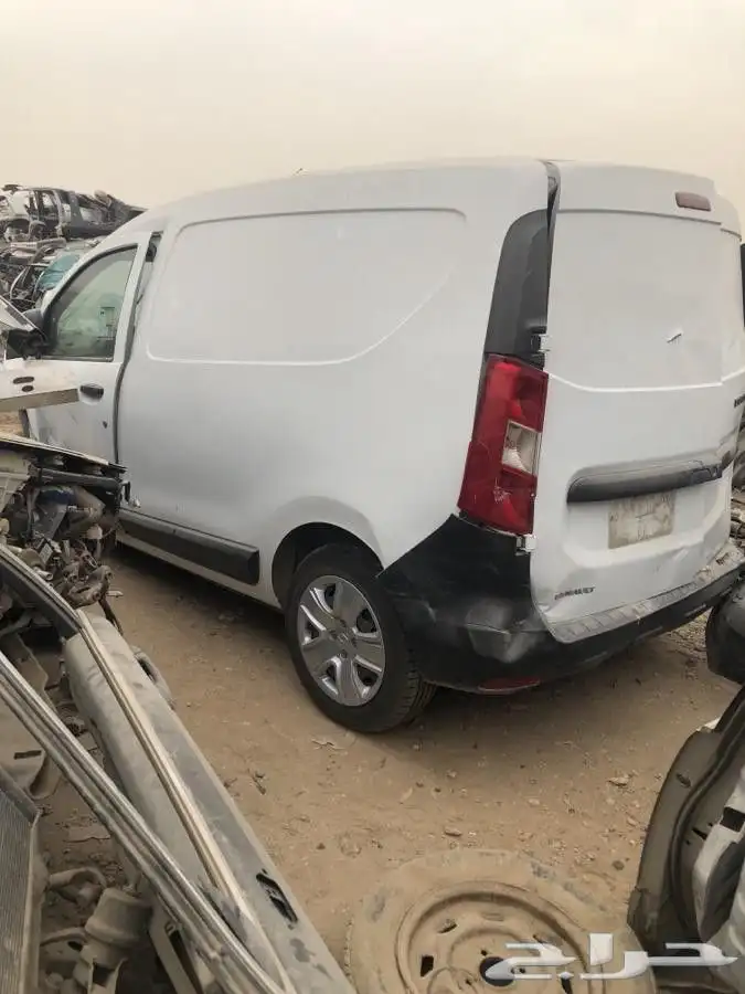 قطع غيار رينو دوكر تشليح رينو دوكر فان مستعمل اصلي 0