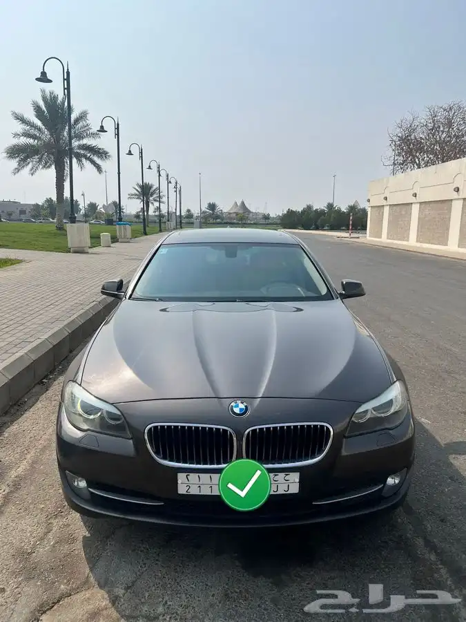 بي ام BMW 520i ممشى قليل نظيفة جد ا 2