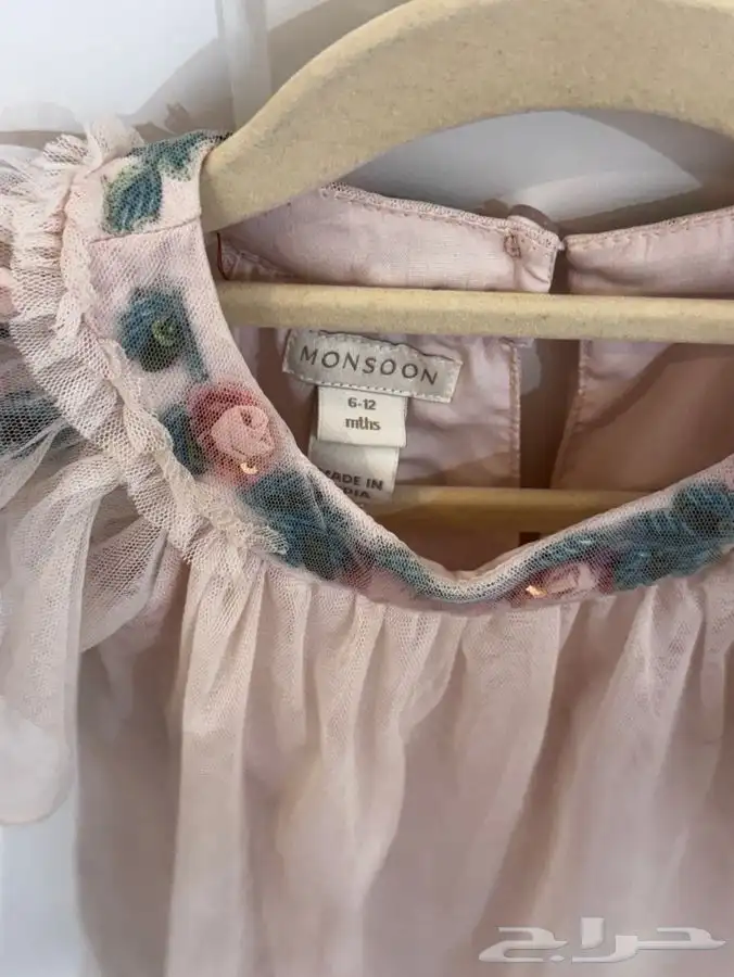 فساتين اطفال للبيع العمر من 12-6 وعمر 6-3 6