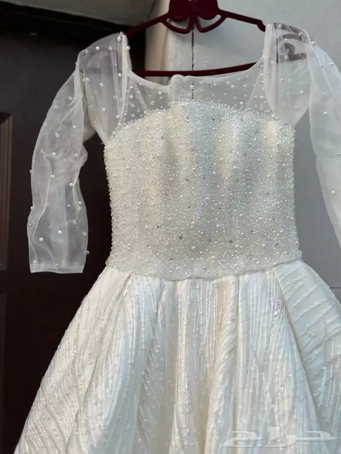 فستان للبيع انلبس مره وحده 2