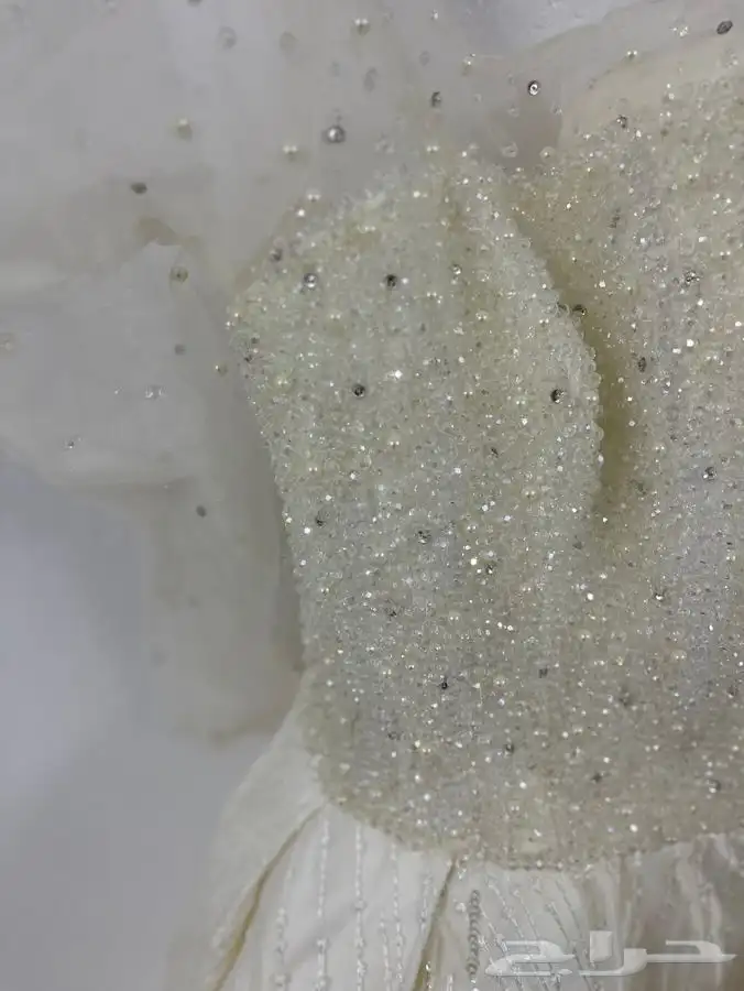 فستان للبيع انلبس مره وحده 0