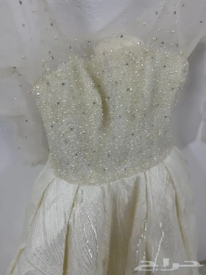 فستان للبيع انلبس مره وحده 1