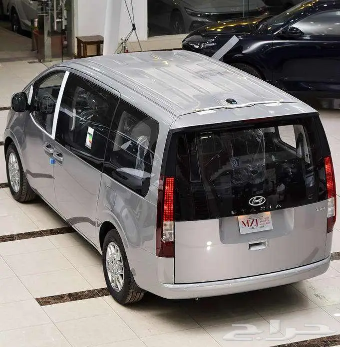 هيونداى ستاريا 2026 _( ركاب 9 و 11 بنزين وديزل _ بضاعه ) 4