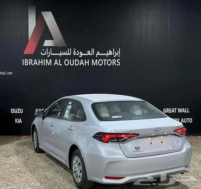 تويوتا كورولا 2.0 ستاندر 8
