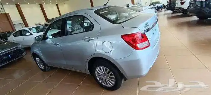 سوزوكي ديزاير ستاندر 2025 3