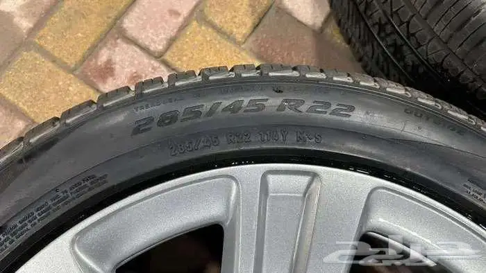 جنوط رنج روفر 2022 جديد مقاس 285 45R22 3