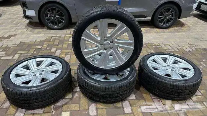 جنوط رنج روفر 2022 جديد مقاس 285 45R22 0