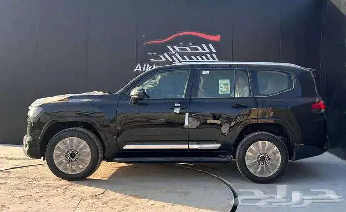 تويوتا لاندكروزر GXR L3 2025 2