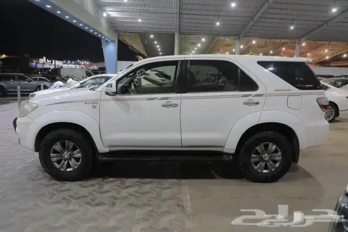 تويوتا فوتشنر GX2 قير اتوماتيك بدون دبل موديل 2009 4