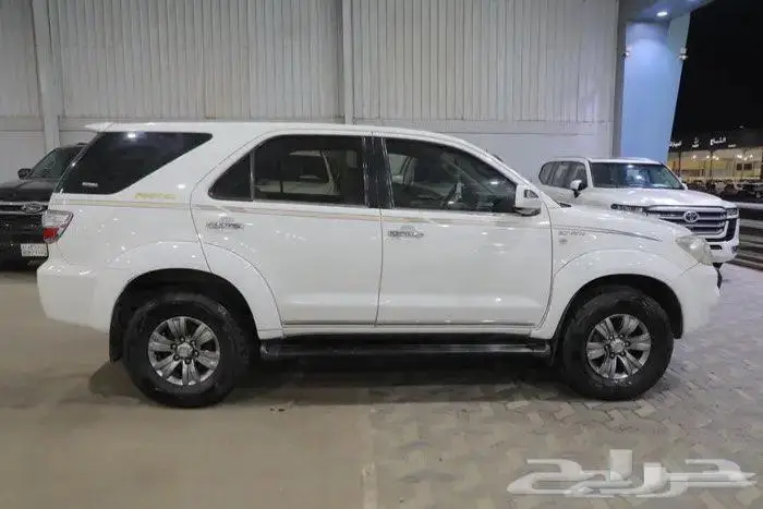 تويوتا فوتشنر GX2 قير اتوماتيك بدون دبل موديل 2009 3