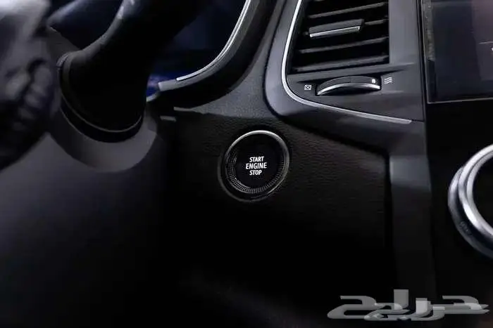 رينو ميجان E 2024 14