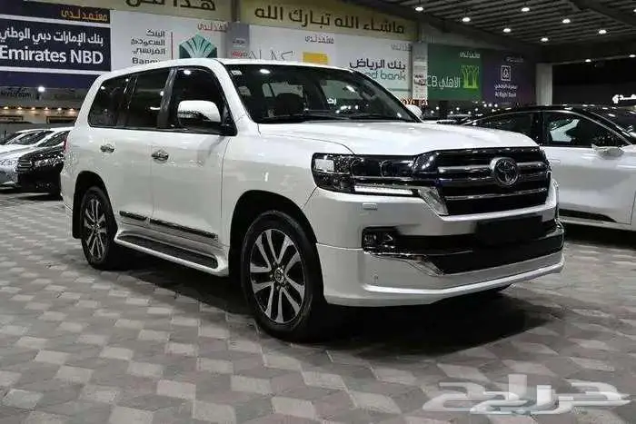 للبيع جيب جي اكس ار 2019 تورينق مخزن 1