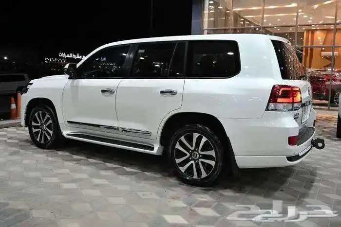 للبيع جيب جي اكس ار 2019 تورينق مخزن 5