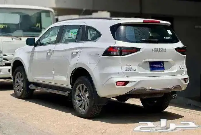 عرض خاص ايسوزو MUX فل كامل دبل 2024 العيسى 2