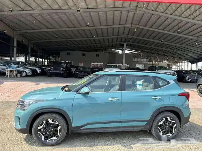 كيا سيلتوس 2025 نص فل ميد كاش وتقسيط 15