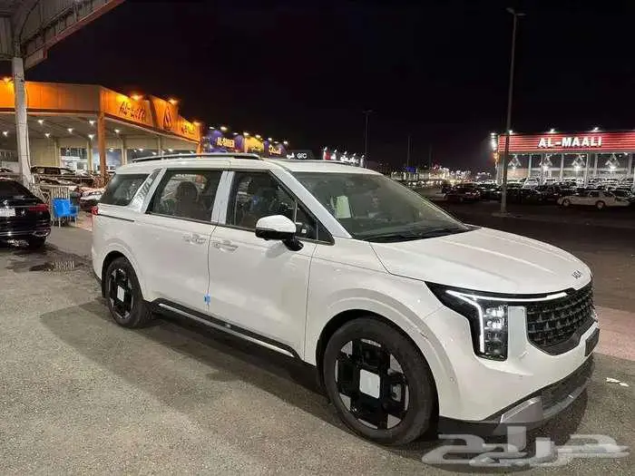 كيا كرنفال فل كامل موديل 2025 اقساط او كاش 6