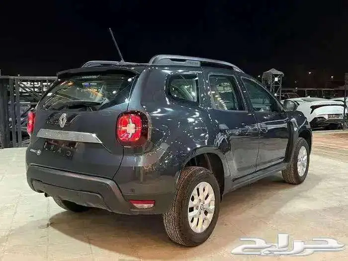 الان رينو داستر 2025 بسعر التصفية لدي معرض خالد 10