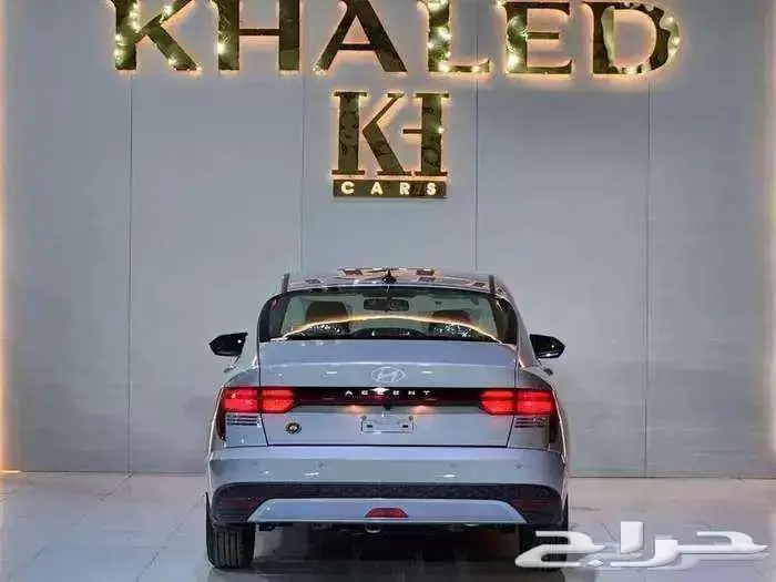 هيونداي اكسنت 25 و26 بهويه ورخصه وبرنت فقط 4