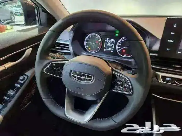 جيلي امجراند فل 2025 بهويه ورخصه وبرنت فقط 10