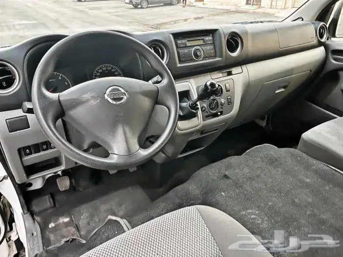 باص نيسان اورفان ركاب نظيف جدا ديزل عداد 164 11