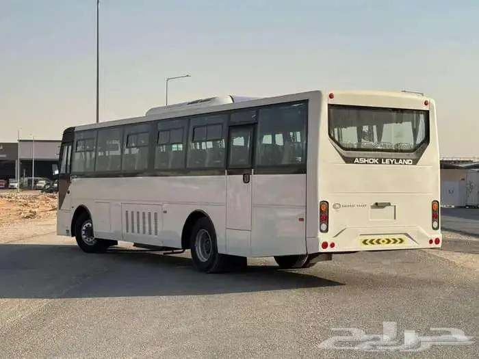 باص اشوك ليلاند 64راكب 2026 1