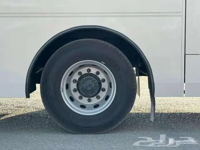 باص اشوك ليلاند 64راكب 2026 9