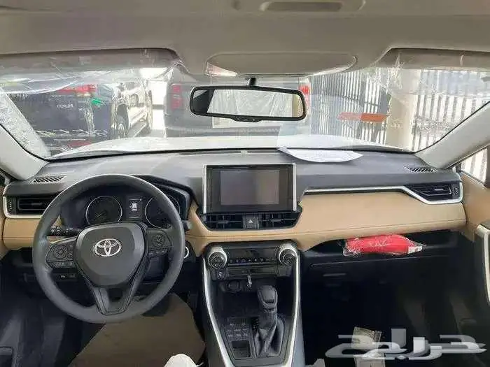 تويوتا راف فور نص فل XLE 2025 بنزين عرض للكاش 4