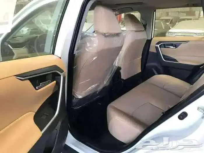 تويوتا راف فور XLE بنزين 2025 6