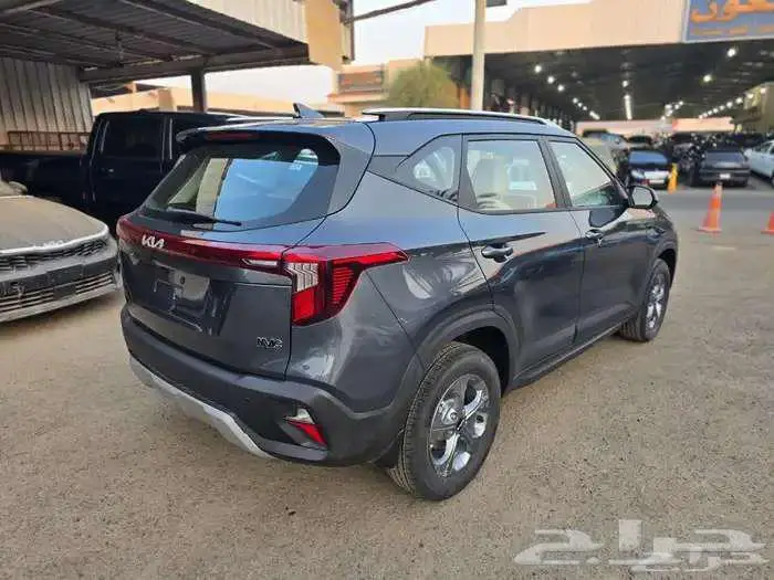 عروض نهاية العام كيا سيلتوس GL ستاندر موديل 2025 4