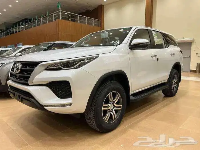 تويوتا فورتشنر GX2 بنزين V4 بدون دبل 2