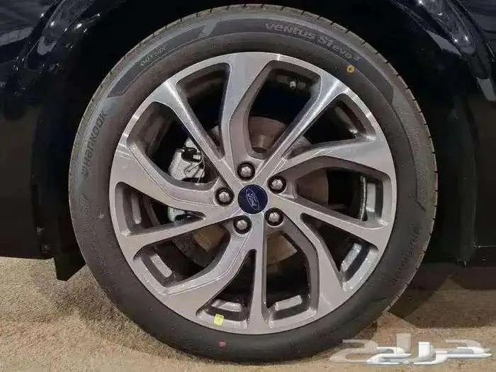 فورد توروس امبيانتي 16