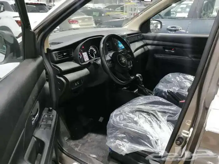 سوزوكي ارتيجا GL موديل 2025 5