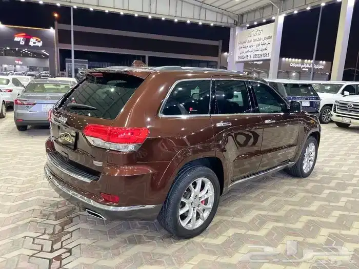 جيب شيروكي جراند 2015 فل كامل سعودي ماشي 139 الف 5