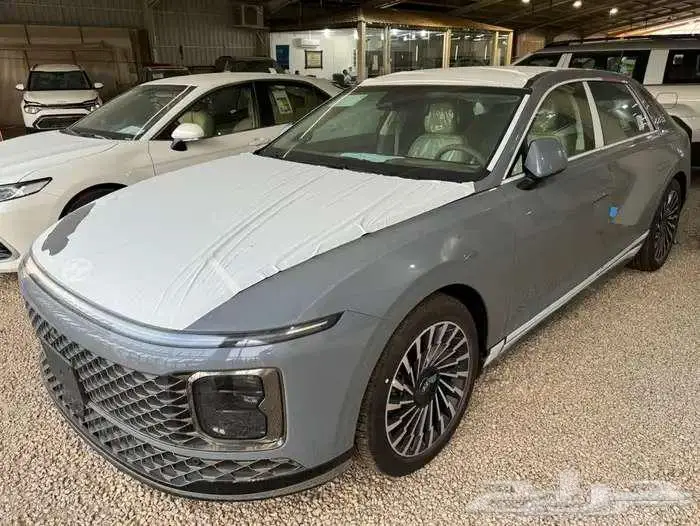 ازيرا 2025 كلاسيك و اكسلوسيف و بريميوم و كالجرافي كاش واقساط 3