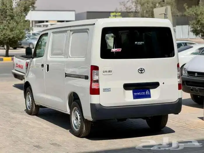 لايت اس 2025 باص بضاعه 1.5L بنزين 5