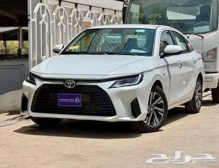 تويوتا يارس 2026 فئات استندر وفل كامل ( كاش - لقساط ) 1