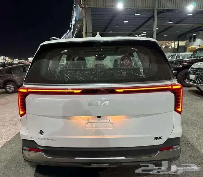 كيا كرنفال فل كامل موديل 2025 اقساط او كاش 12