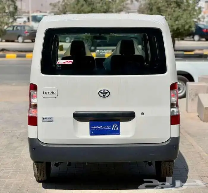 لايت اس 2025 باص بضاعه 1.5L بنزين 7