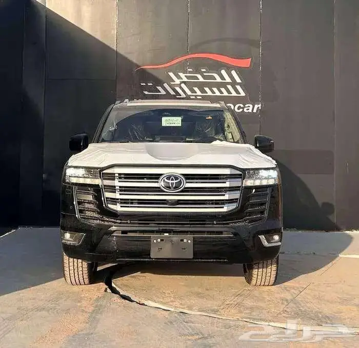 تويوتا لاندكروزر GXR L3 2025 0