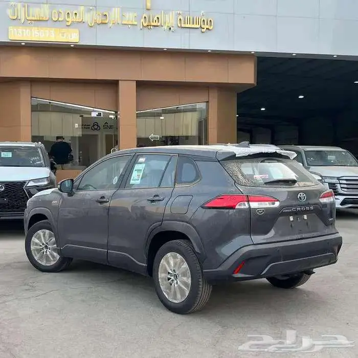 كورولا كروس LE موديل 2025 3