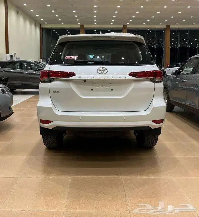 تويوتا فورتشنر GX2 بنزين V4 بدون دبل 3