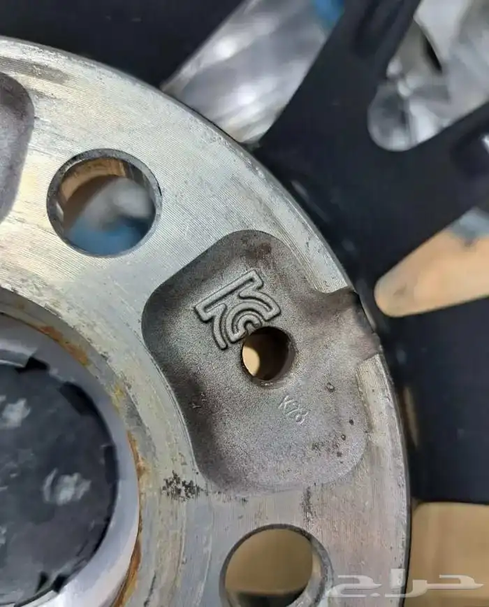 جنوط بي ام دبليو الفئة الخامسه مقاس 19 اصلي وكاله موديل 2023 6